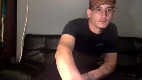 Snapshot of xxvizzyxx chatting on 09/25/25, 04:38 Vizzy online show from 09/25/25, 04:38