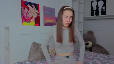 Eva online show from 03/09/26, 06:06