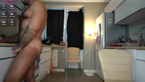     online show from 02/01/25, 12:37