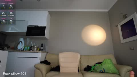     online show from 03/09/25, 01:15