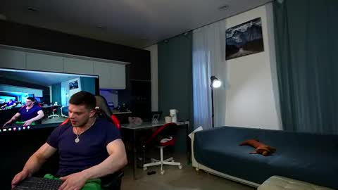     online show from 06/11/26, 07:12