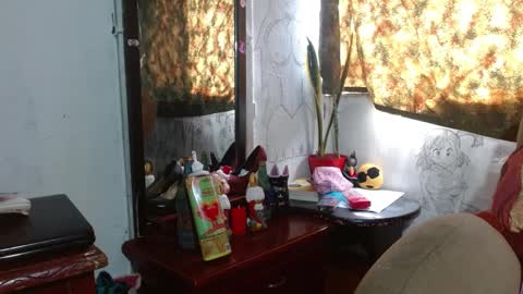 Snapshot of xxx_morena chatting on 12/24/24, 02:33   LILI  online show from 12/24/24, 02:33