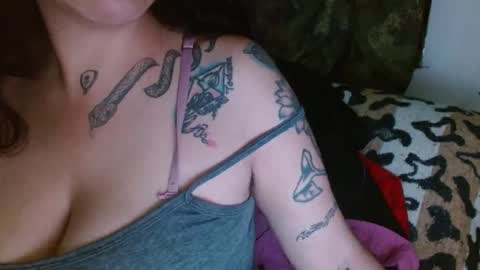 Snapshot of xxx_morena chatting on 01/17/25, 03:55   LILI  online show from 01/17/25, 03:55