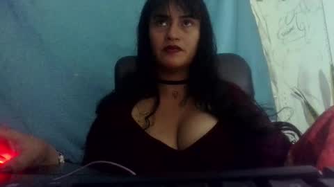 Snapshot of xxx_morena chatting on 11/12/25, 02:23 LILI online show from 11/12/25, 02:23
