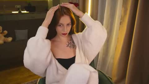 Snapshot of xxx_sunset chatting on 11/21/25, 03:00 Molly online show from 11/21/25, 03:00