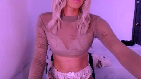 Snapshot of xxxanonymousloverxxx chatting on 01/11/26, 12:21 Chiara online show from 01/11/26, 12:21