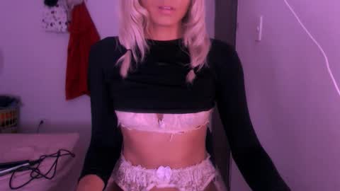 Snapshot of xxxanonymousloverxxx chatting on 02/01/26, 08:51 Chiara online show from 02/01/26, 08:51