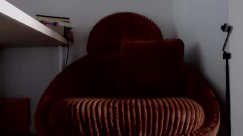 Lola online show from 02/18/25, 04:48