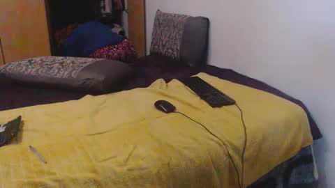 Snapshot of xxxbustybabe27x chatting on 09/10/25, 09:26 Ayanda online show from 09/10/25, 09:26