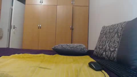 Snapshot of xxxbustybabe27x chatting on 10/25/25, 12:56 Ayanda online show from 10/25/25, 12:56