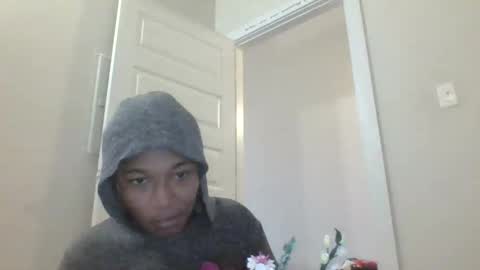 Danielle online show from 11/23/25, 08:52