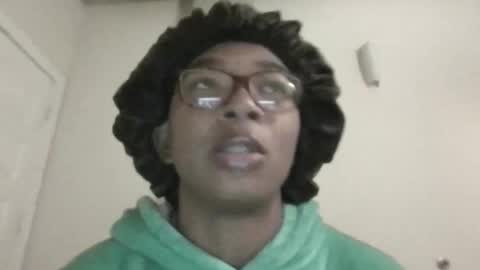 Danielle online show from 12/01/25, 08:47