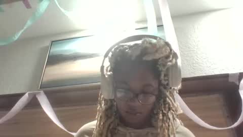 Danielle online show from 03/01/26, 06:15