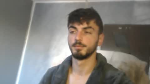 Snapshot of xxxdonpuiuuxxx chatting on 11/01/25, 09:44 xxxdonpuiuuxxx online show from 11/01/25, 09:44