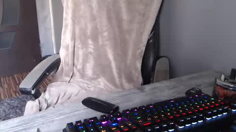 Snapshot of xxxdonpuiuuxxx chatting on 11/15/25, 09:28 xxxdonpuiuuxxx online show from 11/15/25, 09:28