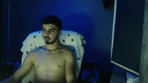 Snapshot of xxxdonpuiuuxxx chatting on 11/21/25, 08:18 xxxdonpuiuuxxx online show from 11/21/25, 08:18