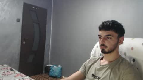 Snapshot of xxxdonpuiuuxxx chatting on 11/22/25, 03:33 xxxdonpuiuuxxx online show from 11/22/25, 03:33