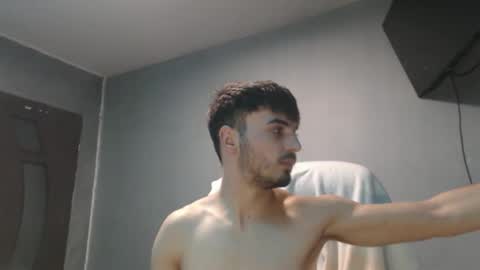 xxxdonpuiuuxxx online show from 02/05/26, 06:45