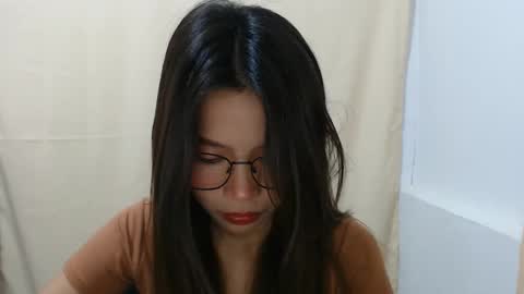 Snapshot of xxxforyouonlyxxx chatting on 11/06/25, 03:02 inday pinay online show from 11/06/25, 03:02