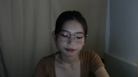 Snapshot of xxxforyouonlyxxx chatting on 11/07/25, 03:28 inday pinay online show from 11/07/25, 03:28