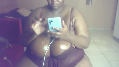 Snapshot of xxxgiantboobs chatting on 01/11/25, 01:06 xxxgiantboobs online show from 01/11/25, 01:06