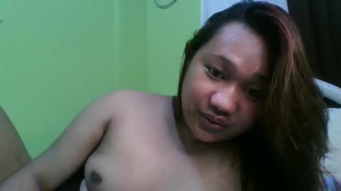 Snapshot of xxxgiganticoliviacummerxxx chatting on 10/25/25, 06:43 OLIVIA online show from 10/25/25, 06:43