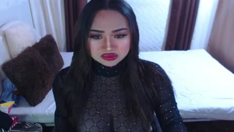 Snapshot of xxxgiganticoliviacummerxxx chatting on 07/01/26, 01:24 OLIVIA online show from 07/01/26, 01:24