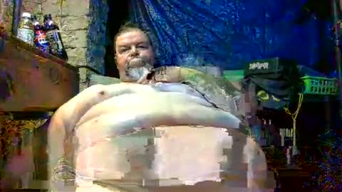 Snapshot of xxxlchub421 chatting on 11/01/25, 08:44 xxxlchub421 online show from 11/01/25, 08:44