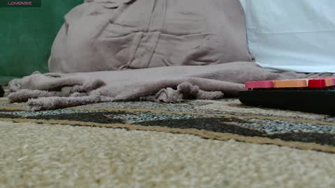 Lola online show from 02/18/26, 08:27