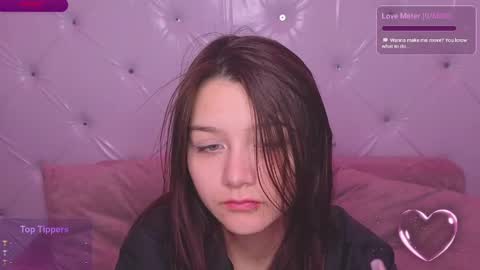 Snapshot of xxxnaughtyfoxxx chatting on 05/03/26, 05:52 foxy online show from 05/03/26, 05:52