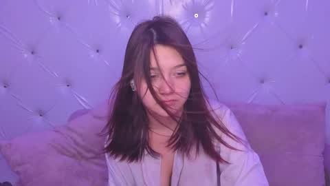 Snapshot of xxxnaughtyfoxxx chatting on 05/05/26, 05:10 foxy online show from 05/05/26, 05:10