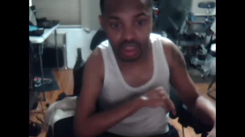 Snapshot of xxxonwheelz chatting on 10/06/25, 05:38 xxxonwheelz online show from 10/06/25, 05:38