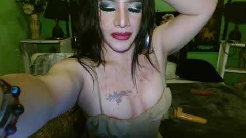 Snapshot of xxxpamelabombxxx chatting on 10/16/25, 03:24 PAMPAM online show from 10/16/25, 03:24