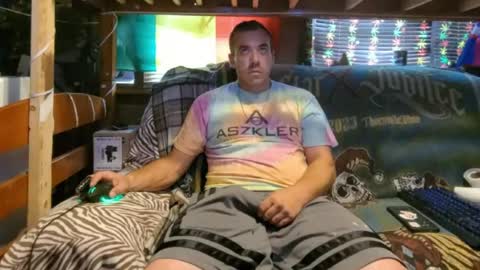 ScubaSteve online show from 08/09/26, 05:40