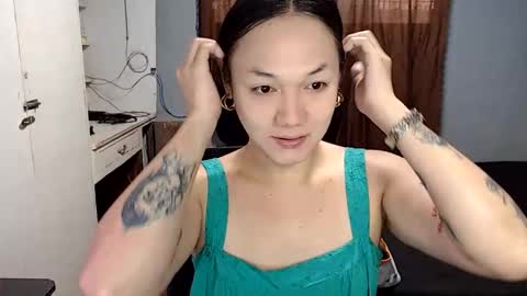 Snapshot of xxxsexydollxxx chatting on 05/22/26, 02:40 Melissa online show from 05/22/26, 02:40