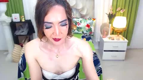 Snapshot of xxxxarabellaxxxx chatting on 03/09/25, 12:42 ARA online show from 03/09/25, 12:42