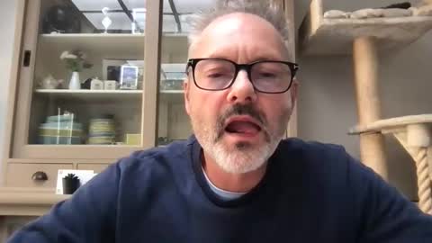 Snapshot of xxxxxdavexxxxx chatting on 10/04/25, 10:46 xxxxxdavexxxxx online show from 10/04/25, 10:46