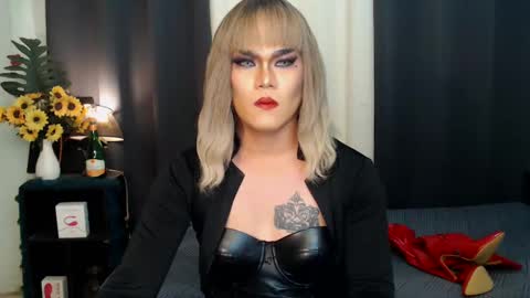 QueenMarina online show from 12/16/24, 02:15