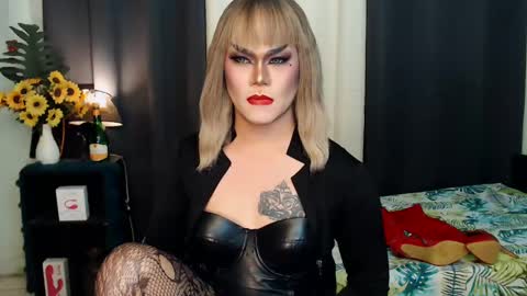 QueenMarina online show from 01/15/25, 07:34