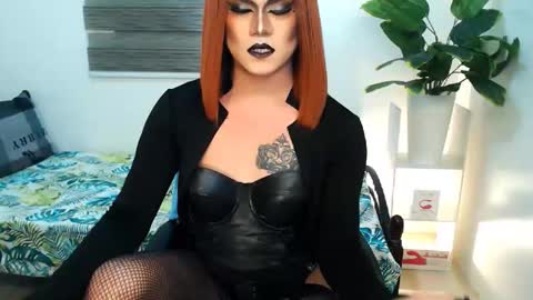 Snapshot of xyournightmarequeenx chatting on 02/20/26, 12:27 QueenMarina online show from 02/20/26, 12:27