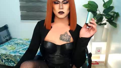 Snapshot of xyournightmarequeenx chatting on 02/22/26, 04:49 QueenMarina online show from 02/22/26, 04:49