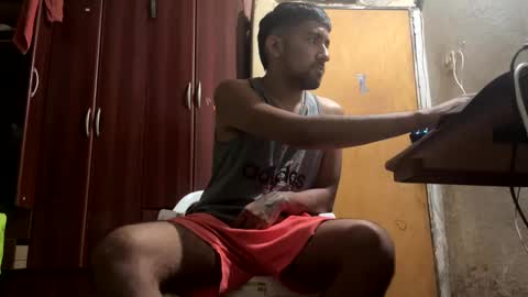 Snapshot of y0ungwithbrowndick chatting on 01/26/25, 11:17 BROWN DICK online show from 01/26/25, 11:17