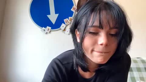 yaelkozee online show from 08/05/26, 12:30