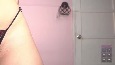 Snapshot of yahaira_26 chatting on 11/09/25, 02:10 petronila online show from 11/09/25, 02:10