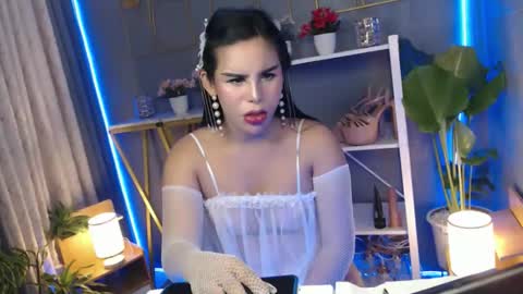 Snapshot of yakarena chatting on 10/08/25, 10:24 yakarena online show from 10/08/25, 10:24