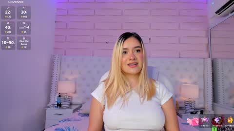 Snapshot of yaky_ chatting on 12/13/24, 01:26 Yakeline online show from 12/13/24, 01:26