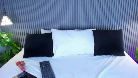 Yalezka online show from 05/09/26, 05:34