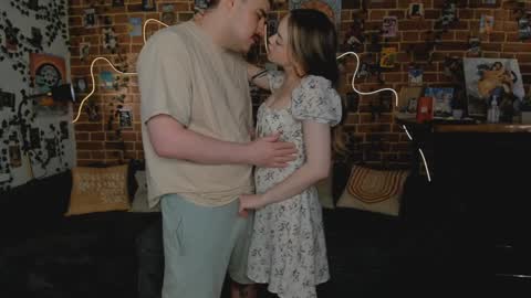 Snapshot of yami_yami_yami chatting on 01/24/25, 05:21 Mia and Andry online show from 01/24/25, 05:21