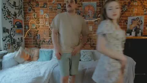 Snapshot of yami_yami_yami chatting on 02/15/25, 12:11 Mia and Andry online show from 02/15/25, 12:11