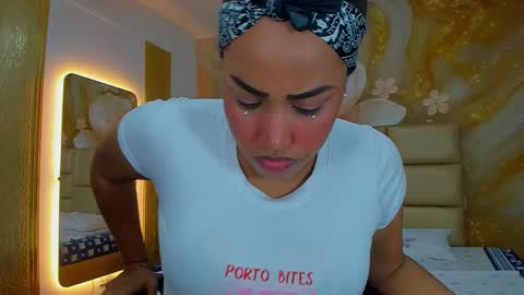 Snapshot of yamirawalker chatting on 01/06/26, 08:23 Naomi online show from 01/06/26, 08:23